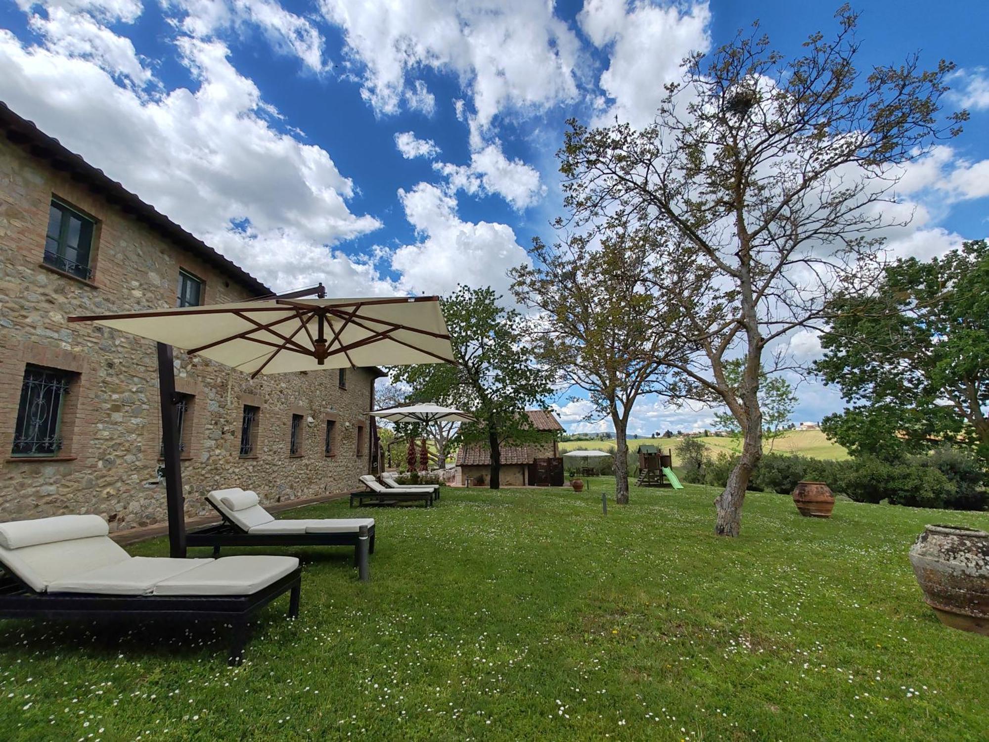 Villa Il Castagno Wine & Resort Siena Exterior foto